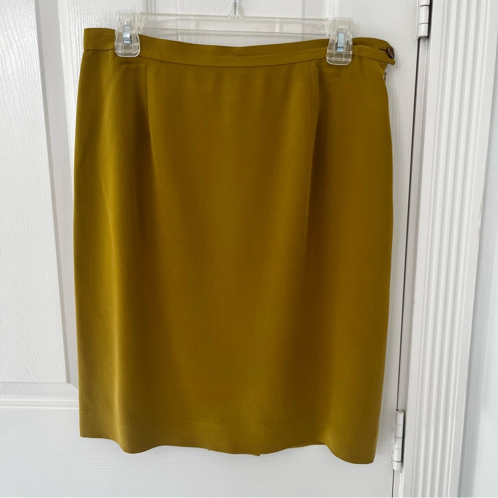 VINTAGE JONES NEW YORK Women’s Elegant Silk Mustard Skirt | Size 12